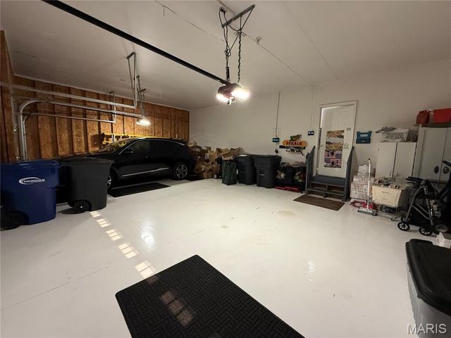818 Summit Glen Court, Fenton, MO 63026