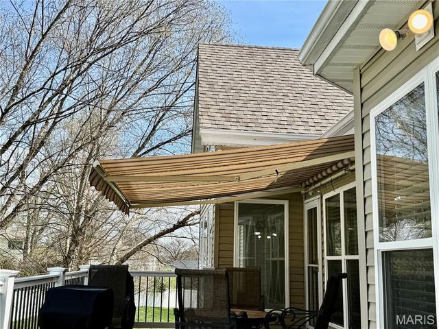 818 Summit Glen Court, Fenton, MO 63026