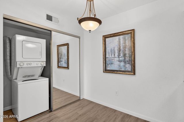 5877 N GRANITE REEF Road 1134, Scottsdale, AZ 85250