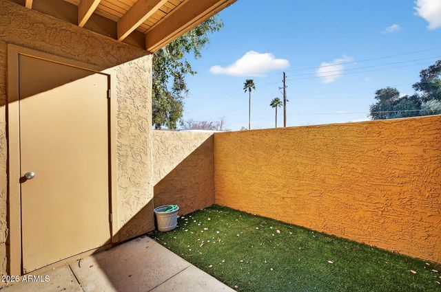 5877 N GRANITE REEF Road 1134, Scottsdale, AZ 85250