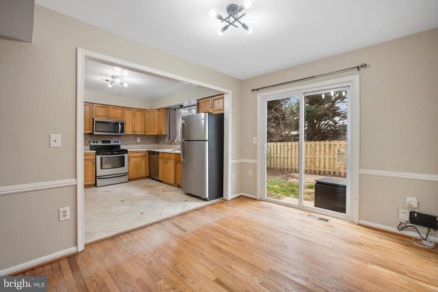 1 ESMOND CT, Germantown, MD 20874