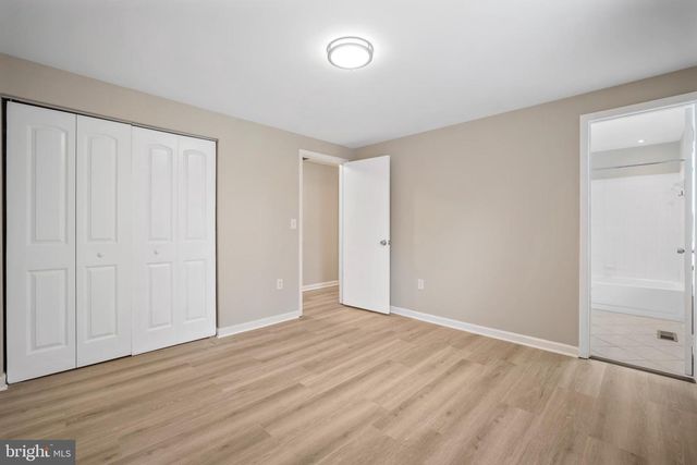 1 ESMOND CT, Germantown, MD 20874