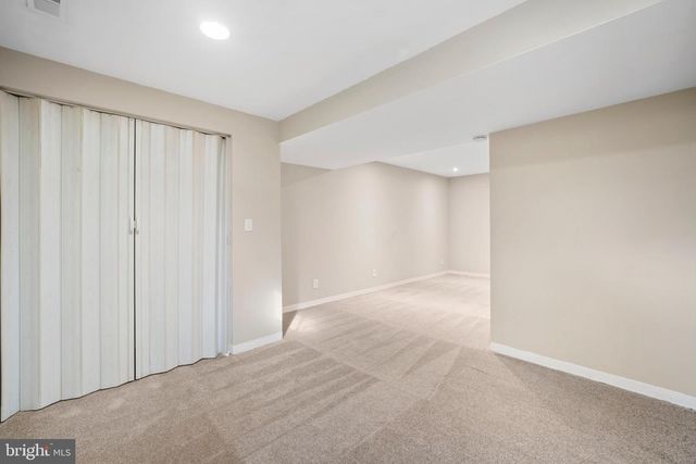 1 ESMOND CT, Germantown, MD 20874