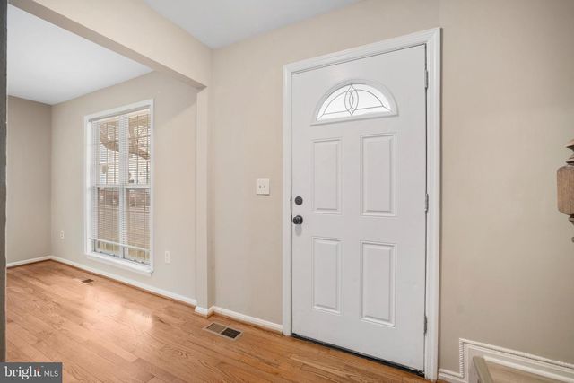 1 ESMOND CT, Germantown, MD 20874