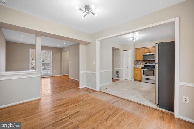 1 ESMOND CT, Germantown, MD 20874