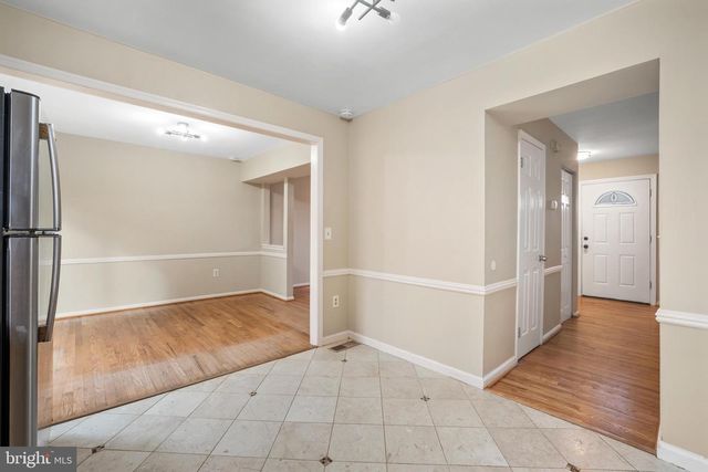 1 ESMOND CT, Germantown, MD 20874