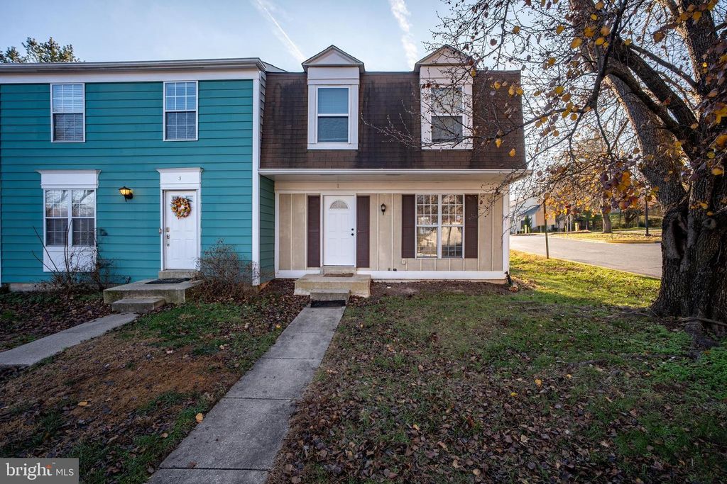 1 ESMOND CT, Germantown, MD 20874