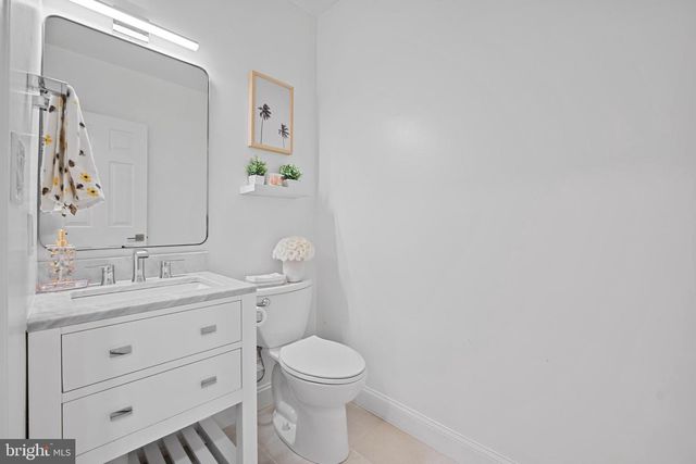 4311 MASSACHUSETTS NW, Washington, DC 20016