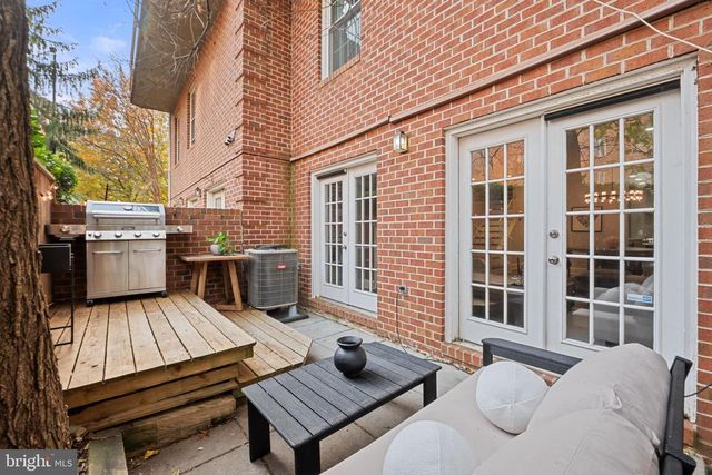 4311 MASSACHUSETTS NW, Washington, DC 20016