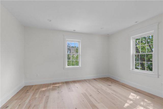 43 Rhode Island Avenue, Newport, RI 02840