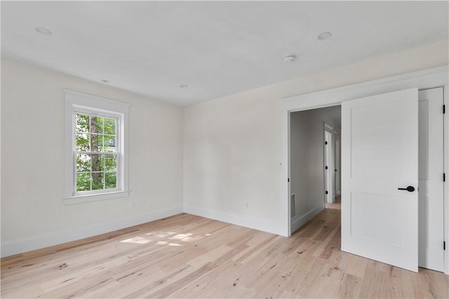 43 Rhode Island Avenue, Newport, RI 02840