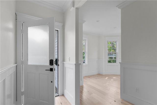 43 Rhode Island Avenue, Newport, RI 02840