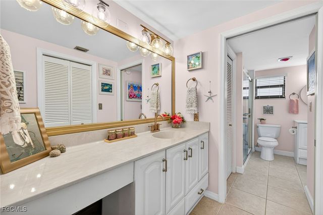 801 River Point DR 203A, Naples, FL 34102