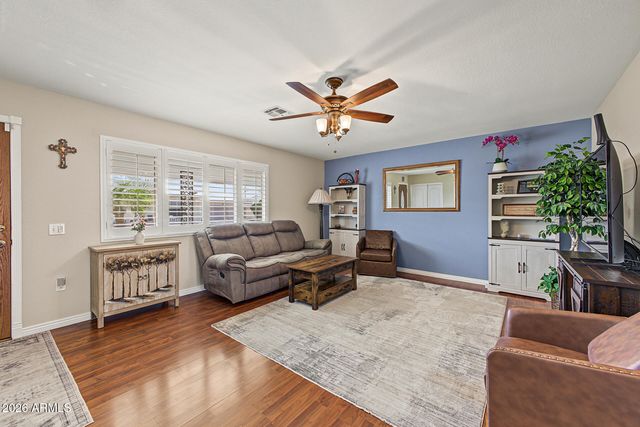 9608 W BROKENSTONE Drive, Sun City, AZ 85351