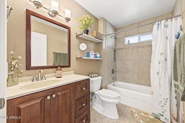 9608 W BROKENSTONE Drive, Sun City, AZ 85351