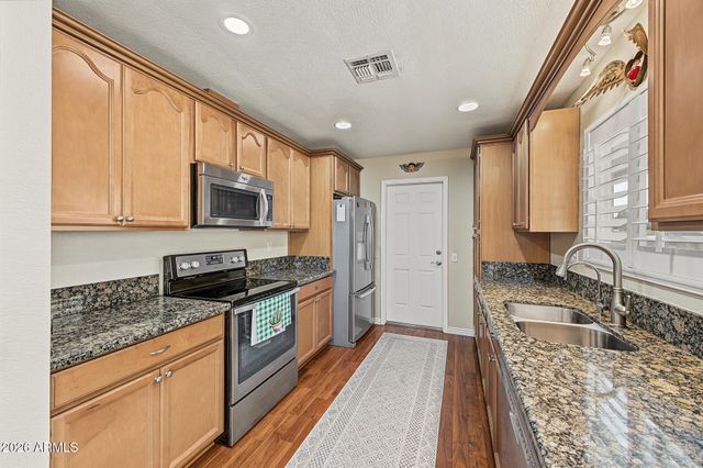 9608 W BROKENSTONE Drive, Sun City, AZ 85351