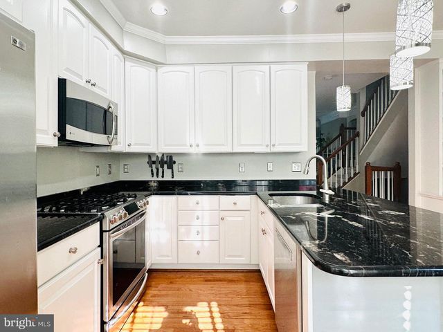 618 N PITT ST, Alexandria, VA 22314