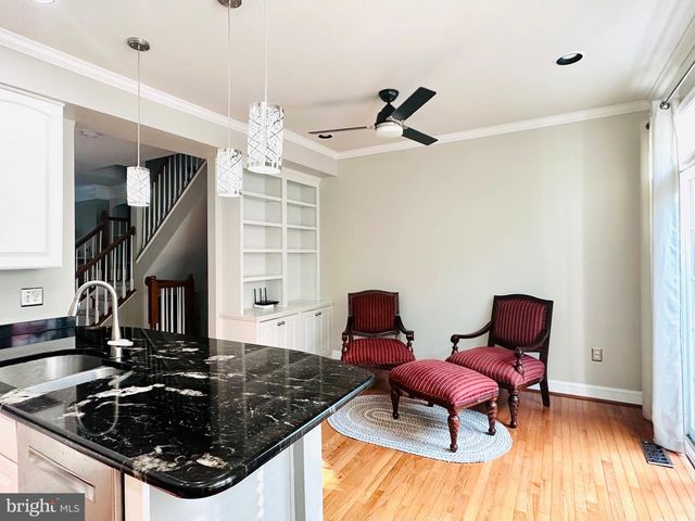 618 N PITT ST, Alexandria, VA 22314