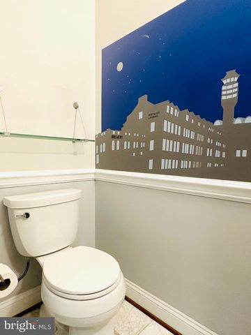 618 N PITT ST, Alexandria, VA 22314