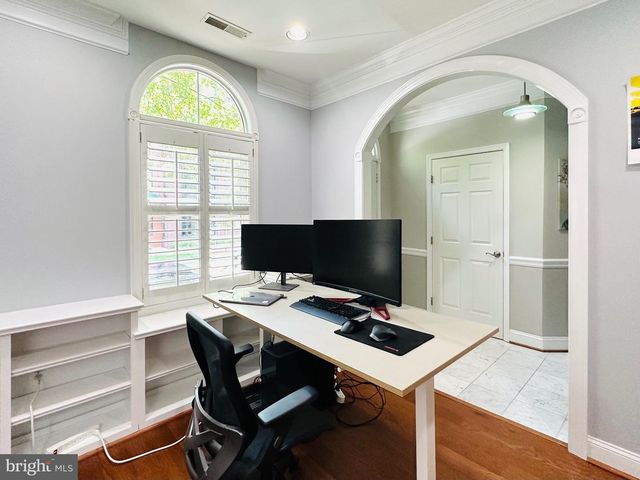 618 N PITT ST, Alexandria, VA 22314