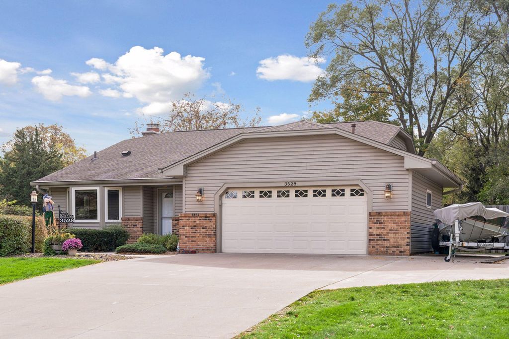 3528 115th Avenue NW, Coon Rapids, MN 55433 — photo 2