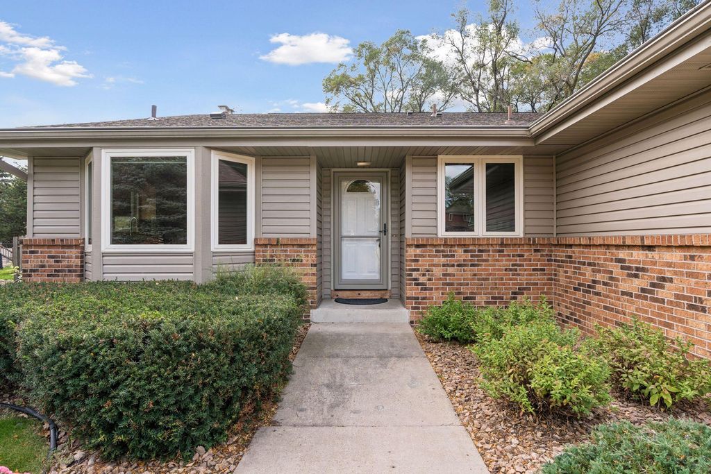 3528 115th Avenue NW, Coon Rapids, MN 55433 — photo 4
