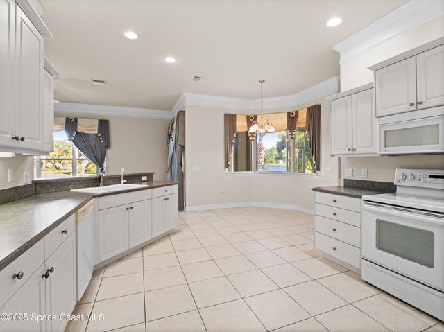 255 Brightwater Drive SE, Palm Bay, FL 32909