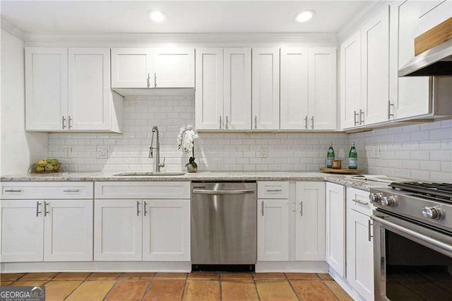 128 Great Oaks Lane, Roswell, GA 30075