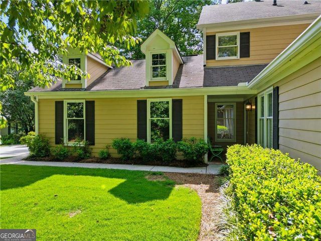 128 Great Oaks Lane, Roswell, GA 30075