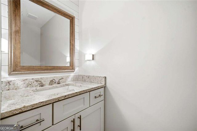 128 Great Oaks Lane, Roswell, GA 30075