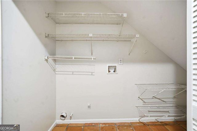 128 Great Oaks Lane, Roswell, GA 30075