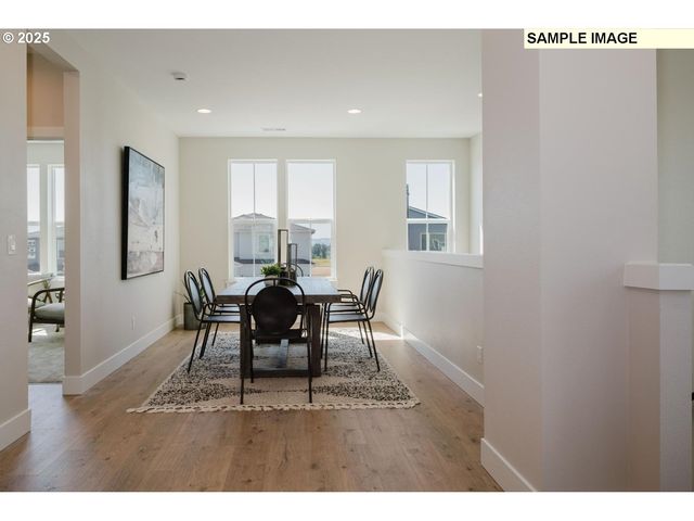 12320 Sw SILVERTIP St, Beaverton, OR 97007