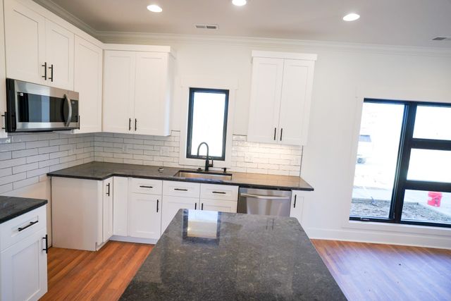 943 Overlook Trl, Stewart, TN 37175