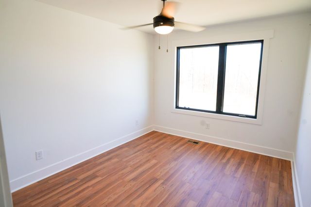 943 Overlook Trl, Stewart, TN 37175