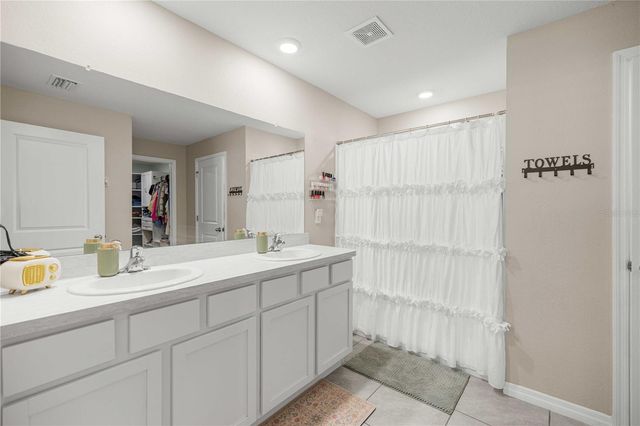 6801 SE 3RD LOOP, Ocala, FL 34472