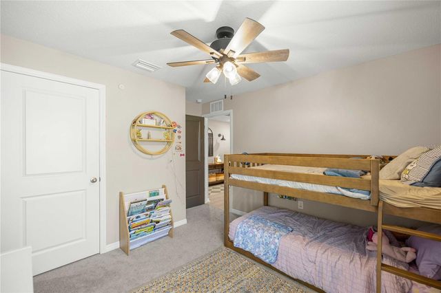 6801 SE 3RD LOOP, Ocala, FL 34472