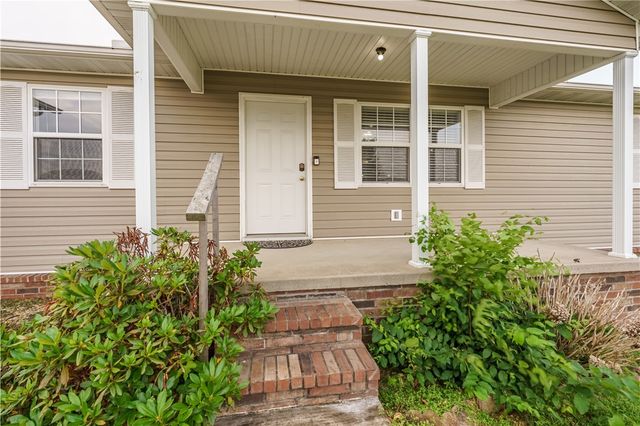 1303 Sunset Boulevard, Berryville, AR 72616