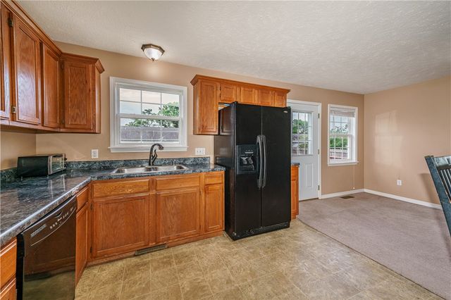 1303 Sunset Boulevard, Berryville, AR 72616