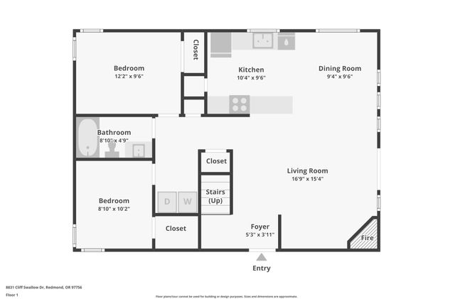 8831 Cliff Swallow Drive, Redmond, OR 97756