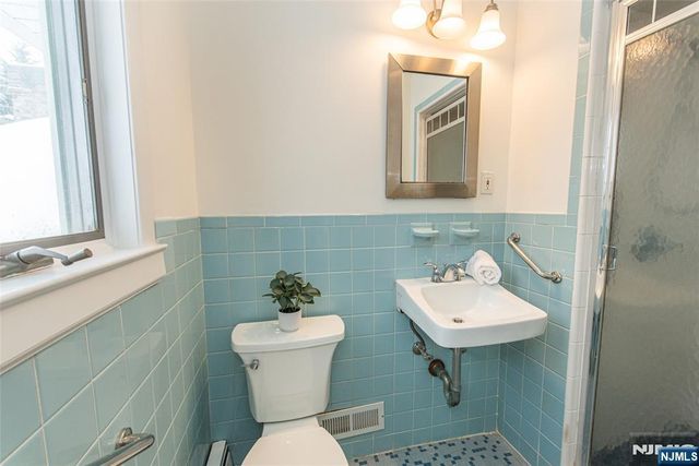 27 Balston Drive, Verona, NJ 07044