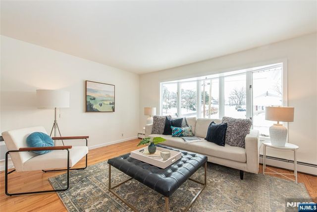 27 Balston Drive, Verona, NJ 07044