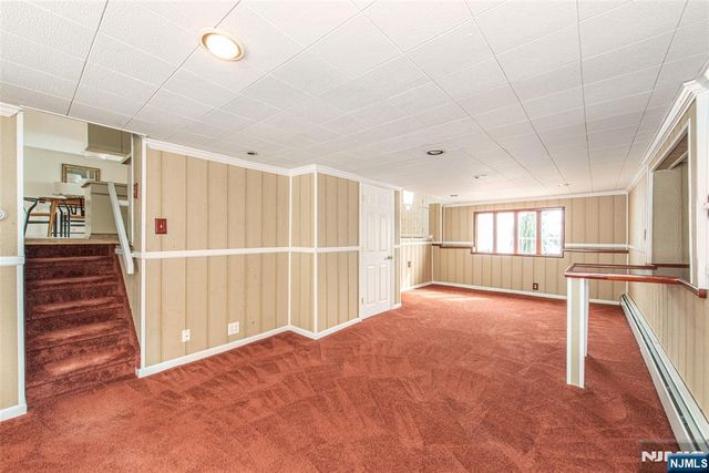 27 Balston Drive, Verona, NJ 07044