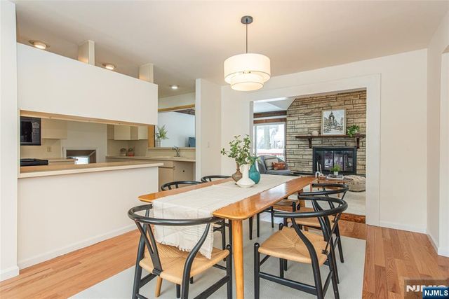 27 Balston Drive, Verona, NJ 07044