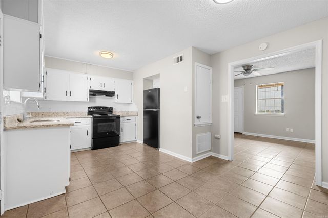 1099 W Elm St, Cabot, AR 72023
