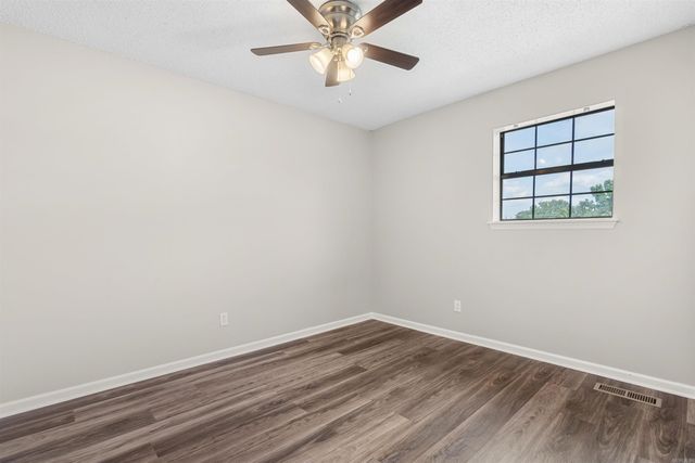1099 W Elm St, Cabot, AR 72023