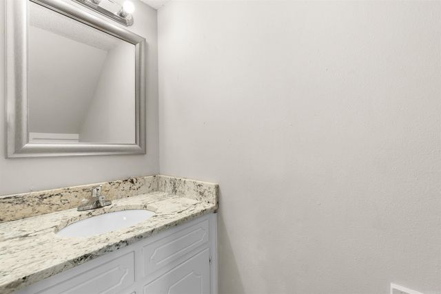 1099 W Elm St, Cabot, AR 72023