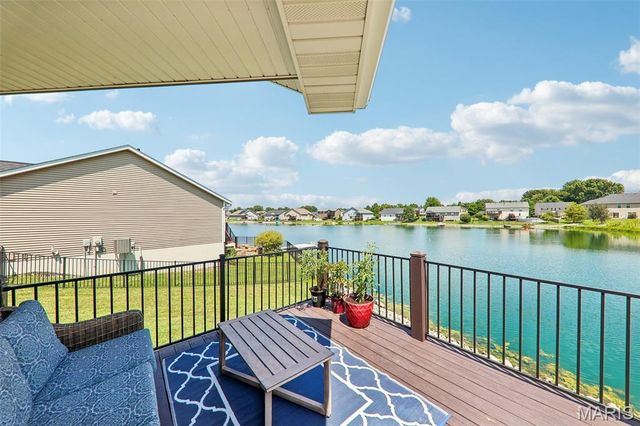 731 W 5th Street, St Jacob, IL 62281