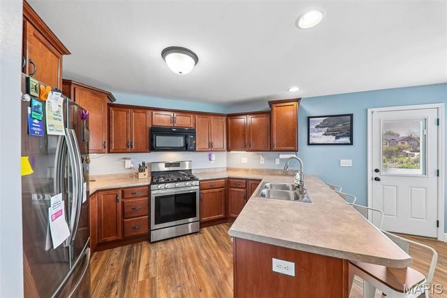 731 W 5th Street, St Jacob, IL 62281