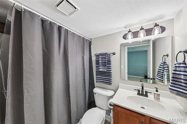 731 W 5th Street, St Jacob, IL 62281