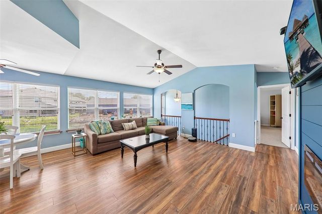 731 W 5th Street, St Jacob, IL 62281